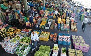 کف سود میوه فروشیهای تهران ۳۵ درصد / شبرنگ ۸۷ هزار تومان