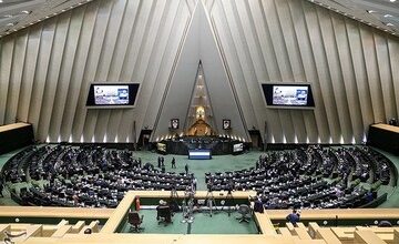 تعیین تکلیف‌های مجلس برای دولت رئیسی/ افزایش ظرفیت سکونتگاهی کشور برای جلوگیری از مهاجرت/ مصوبه ای برای نوسازی بافت فرسوده