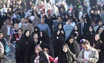 قیمتهای استثنایی و باورنکردنی لباس در دهه هفتاد/ تصویر