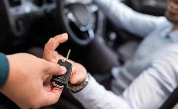 لوکس سواری چقدر پول می خواهد؟ | هزینه اجاره روزانه خودروهای ایرانی و خارجی را ببینید