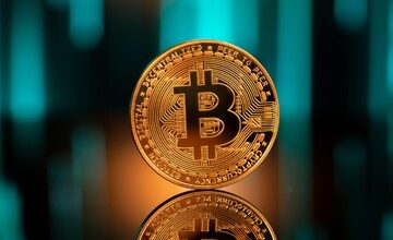 بیت‌کوین جهش کرد/ پیش‌بینی ۱۴۰هزار دلاری برای رهبر بازار رمزارز!