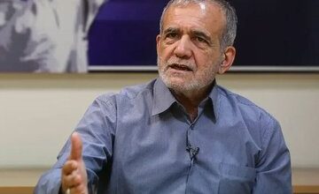 اولین میزگرد اقتصادی انتخابات چهاردهم / پزشکیان درباره کارمندان و کارگران چه گفت؟