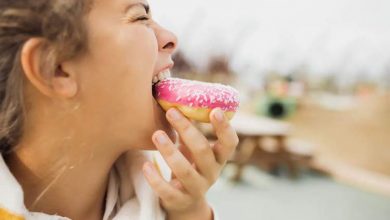 گاهی شیرینی بخورید!