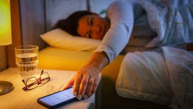 افرادی که خواب خوبی ندارند، تئوریهای توطئه را بیشتر باور میکنند