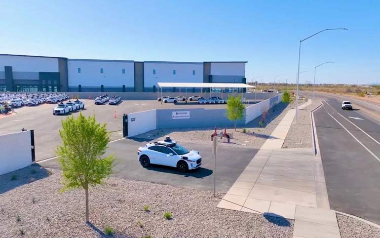 Waymo از راهاندازی کارخانه جدید برای تولید خودروهای خودران I-Pace خبر داد