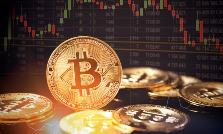 بازار در حالت هشدار؛ آیا بیتکوین میتواند از حمایت ۱۰۲ هزار دلار دفاع کند؟