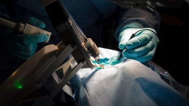 ربات‌هایی که چشم شما را جراحی می‌کنند؛ انقلابی در درمان آب مروارید