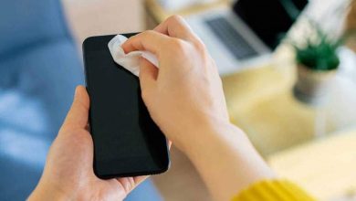 با این روش میکروب‌های پنهان روی گوشی هوشمند خود را از بین ببرید