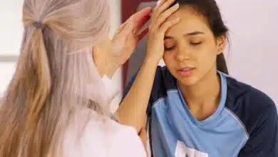 آسیبهای ضربههای مکرر به سر در ورزشکاران: از التهاب تا نابودی سلولهای مغز