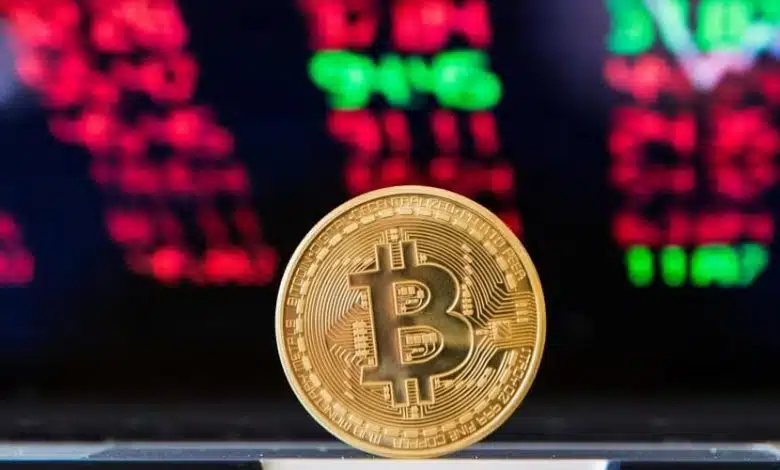 خطر شاخصهای جهانی؛ مسیر متفاوت BTC از S&P یا تکرار بحرانهای مالی؟