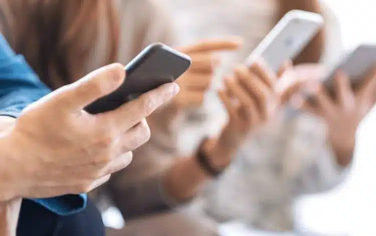 لایحه احراز هویت سن کاربران اپ استورها در یک قدمی تایید