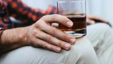 نوشیدن الکل خطر ابتلا به زوال عقل را افزایش می‌دهد