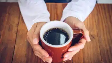 واکنش بدن به نوشیدن قهوه با معده خالی چیست؟
