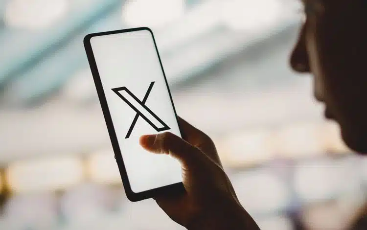 پلتفرم ایکس با قابلیت جدید لینک؛ تلاش برای بازگرداندن روزنامهنگاران