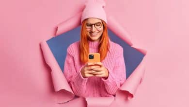 چرا نحوه‌ نگه‌داشتن گوشی بر خلق‌وخو و انرژی شما اثر می‌گذارد؟