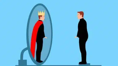 آیا خودشیفتگی درمان می‌شود؟ علم چه می‌گوید؟