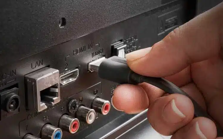 آیا طول کابل HDMI بر کیفیت تصویر و صدا تأثیر دارد؟ بررسی علمی و راهکارها