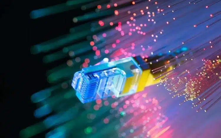 اتصال ۱.۵ میلیون مشترک فیبرنوری تا پایان سال؛ پوشش ۱۰ میلیونی سالانه