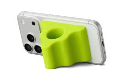 اکسسوری جدید آیفون: دستگیره مگ‌سیف اپل و هیکاوا برای دسترسی‌پذیری