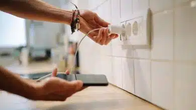 خطرات شارژر تقلبی: هشدار جدی درباره آتشسوزی و برقگرفتگی