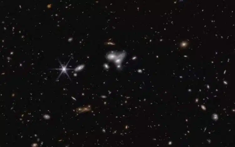 دانشمندان ممکن است برای اولین بار ماده تاریک را دیده باشند