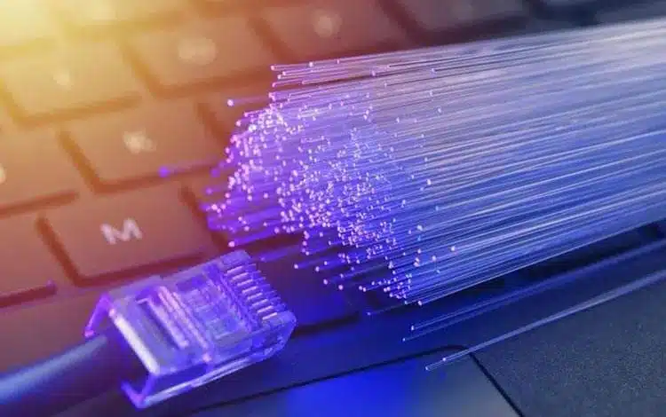 مدیرعامل مخابرات ایران: تا پایان دولت چهاردهم ۶۰ درصد جمعیت کشور به شبکه فیبرنوری متصل می‌شوند