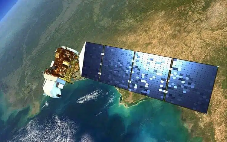 هند سنگین‌ترین ماهواره خود را به فضا پرتاب می‌کند