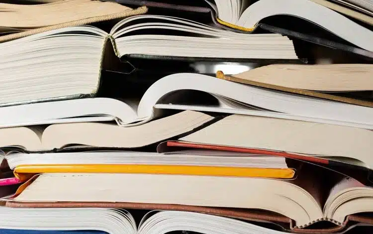 Phictly: پلتفرم جدید برای ایجاد باشگاه‌های کتاب و سریال