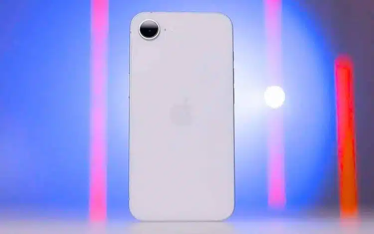 آیفون ۱۷e؛ استراتژی هوشمندانه اپل برای تسخیر بازار میانرده