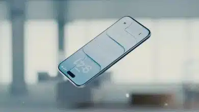اپل در iOS ۲۶.۲ کنترل Liquid Glass را به صفحه قفل آیفون بازگرداند