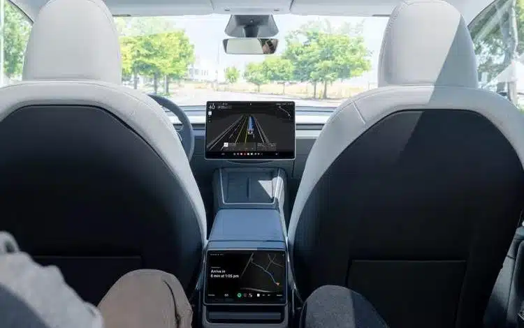 رقابت تسلا و وایمو در آستین؛ شکست یا واقع‌گرایی؟