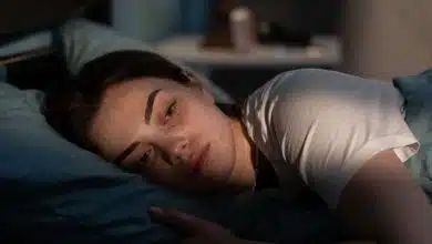 چرا بعد از بیدار شدن دچار گم‌گشتگی مکانی می‌شویم؟