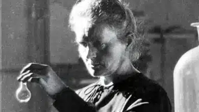 کشف رادیوم در ۲۶ دسامبر ۱۸۹۸: بهای جان ماری کوری