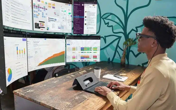 نخستین لپتاپ بدون نمایشگر جهان معرفی شد؛ آغاز عصر محاسبات واقعیت افزوده