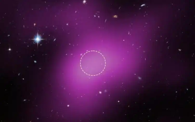 کشف جدید هابل: ابری که هیچ ستارهای ندارد و پنجرهای به دنیای تاریک کیهان است