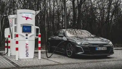 برق تک‌فاز یا سه‌فاز؛ کدام برای شارژ خودرو برقی بهتر است؟