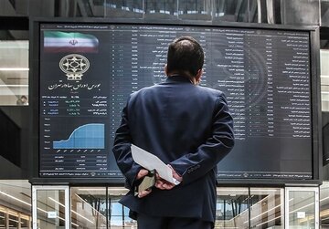 بورس به مرز ۶ میلیون واحد نزدیک شد/ پول حقیقی به بازار هجوم آورد