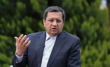 همتی: فعلاً ابرتورم رخ نداده است/عراق وعده پرداخت مطالبات ایران را داد / منابع ۱۲ میلیارد دلاری ایران در قطر هنوز آزاد نشده است
