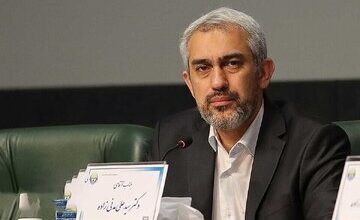 بررسی آماری کارنامه وزیر اقتصاد هم‌زمان با تلاش‌ها برای «استیضاح» او / منتقدان دولت تأثیر «جنگ» را سانسور می‌کنند + نمودار