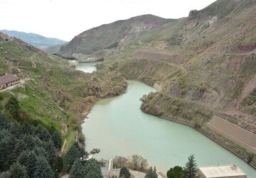 سدهای تهران چقدر آب دارند؟ / وضعیت نگرانکننده ذخایر آب پایتخت + جدول
