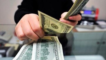 قیمت دلار، یورو و انواع ارزها امروز ۲ مهر ۱۴۰۵/ دلار ۴ کامال جلو رفت + جدول
