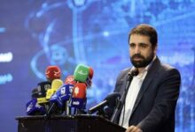 مردِ پشت درهای بسته محدودیت اینترنت